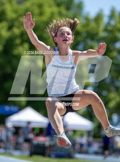 Thumbnail 2 in USHAA 6A Finals (Long Jump) photogallery.