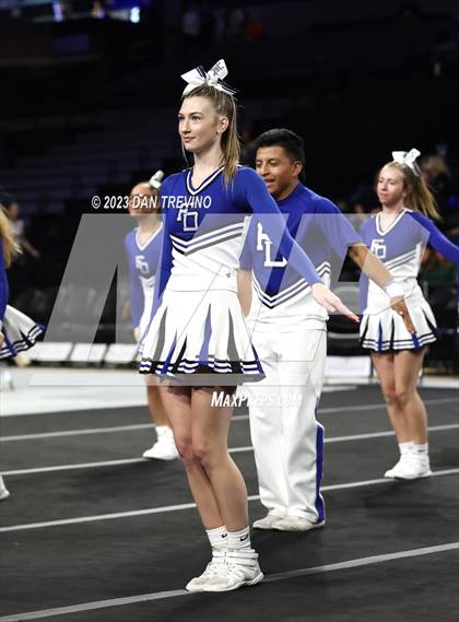 Thumbnail 3 in VHSL State Cheer Competition (Class 2) photogallery.