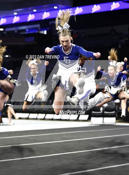 Thumbnail 3 in VHSL State Cheer Competition (Class 2) photogallery.