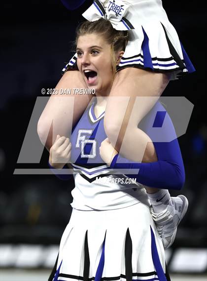 Thumbnail 1 in VHSL State Cheer Competition (Class 2) photogallery.