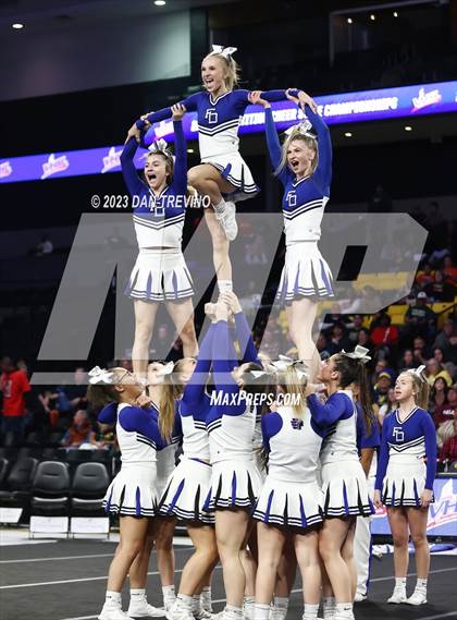 Thumbnail 2 in VHSL State Cheer Competition (Class 2) photogallery.