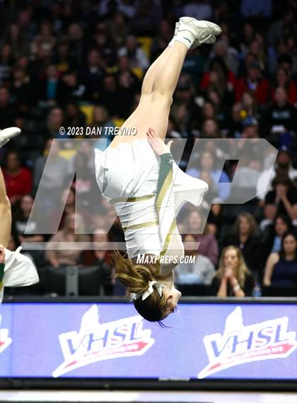 Thumbnail 2 in VHSL State Cheer Competition (Class 2) photogallery.