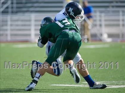 Thumbnail 2 in Reagan vs. New Braunfels (5A Bi-District Playoff) photogallery.
