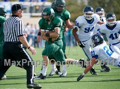 Thumbnail 1 in Reagan vs. New Braunfels (5A Bi-District Playoff) photogallery.