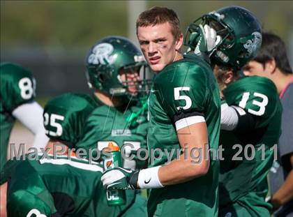 Thumbnail 1 in Reagan vs. New Braunfels (5A Bi-District Playoff) photogallery.
