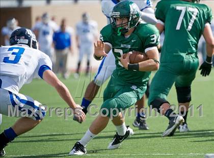 Thumbnail 2 in Reagan vs. New Braunfels (5A Bi-District Playoff) photogallery.