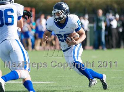 Thumbnail 3 in Reagan vs. New Braunfels (5A Bi-District Playoff) photogallery.