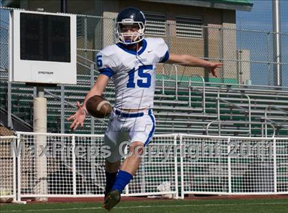 Thumbnail 1 in Reagan vs. New Braunfels (5A Bi-District Playoff) photogallery.