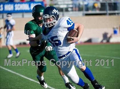 Thumbnail 2 in Reagan vs. New Braunfels (5A Bi-District Playoff) photogallery.