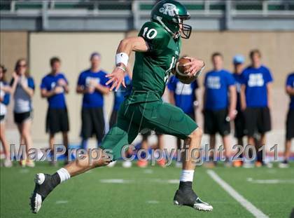 Thumbnail 2 in Reagan vs. New Braunfels (5A Bi-District Playoff) photogallery.