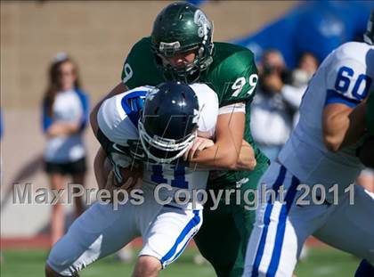 Thumbnail 3 in Reagan vs. New Braunfels (5A Bi-District Playoff) photogallery.