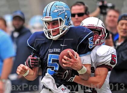 Thumbnail 1 in Corona del Mar vs. Sacred Heart Prep (CIF State D3 Final) photogallery.