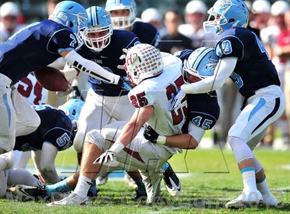 Thumbnail 1 in Corona del Mar vs. Sacred Heart Prep (CIF State D3 Final) photogallery.