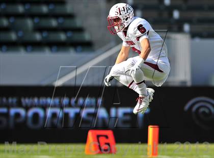 Thumbnail 3 in Corona del Mar vs. Sacred Heart Prep (CIF State D3 Final) photogallery.