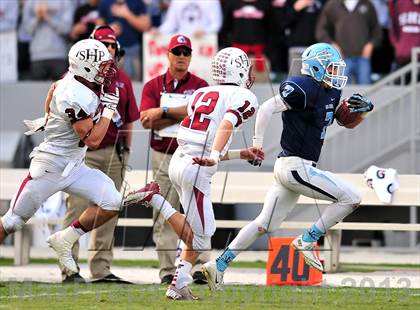 Thumbnail 3 in Corona del Mar vs. Sacred Heart Prep (CIF State D3 Final) photogallery.