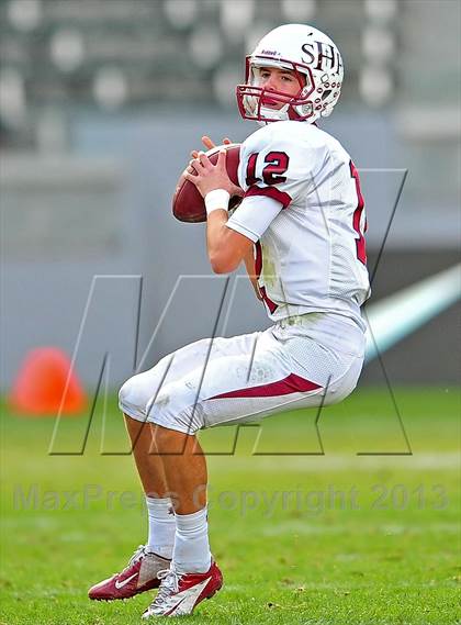 Thumbnail 1 in Corona del Mar vs. Sacred Heart Prep (CIF State D3 Final) photogallery.