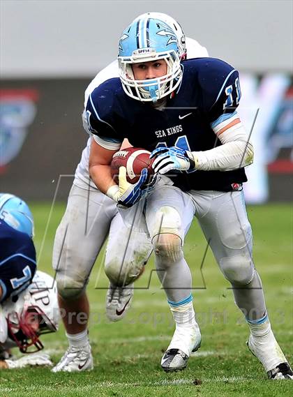 Thumbnail 2 in Corona del Mar vs. Sacred Heart Prep (CIF State D3 Final) photogallery.