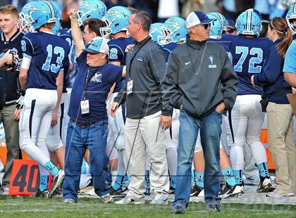 Thumbnail 3 in Corona del Mar vs. Sacred Heart Prep (CIF State D3 Final) photogallery.