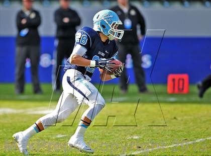 Thumbnail 1 in Corona del Mar vs. Sacred Heart Prep (CIF State D3 Final) photogallery.