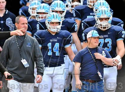 Thumbnail 2 in Corona del Mar vs. Sacred Heart Prep (CIF State D3 Final) photogallery.