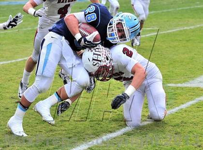 Thumbnail 2 in Corona del Mar vs. Sacred Heart Prep (CIF State D3 Final) photogallery.