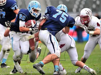 Thumbnail 3 in Corona del Mar vs. Sacred Heart Prep (CIF State D3 Final) photogallery.