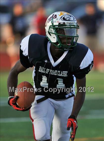 Thumbnail 1 in Fairfield County vs New Haven County (CT Hall of Fame Classic)  photogallery.