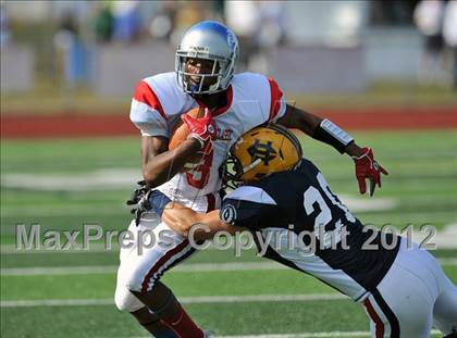 Thumbnail 3 in Fairfield County vs New Haven County (CT Hall of Fame Classic)  photogallery.