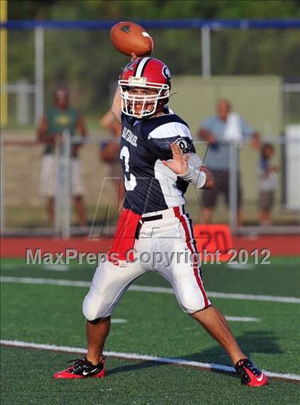Thumbnail 3 in Fairfield County vs New Haven County (CT Hall of Fame Classic)  photogallery.