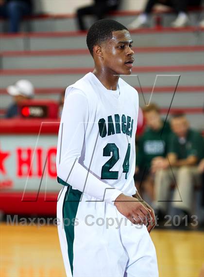 Thumbnail 2 in Garces vs. Tehachapi photogallery.