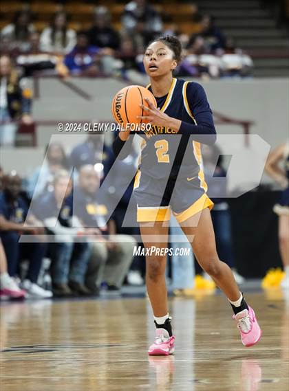 Thumbnail 1 in Northfield vs Air Academy (CHSAA 5A Final 4) photogallery.