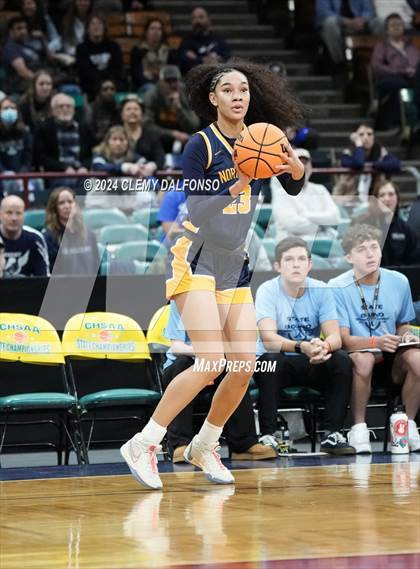 Thumbnail 3 in Northfield vs Air Academy (CHSAA 5A Final 4) photogallery.