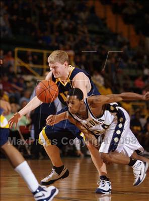 Thumbnail 3 in Niagara Falls vs Baldwin (NYSPHSAA Class AA Semifinals) photogallery.