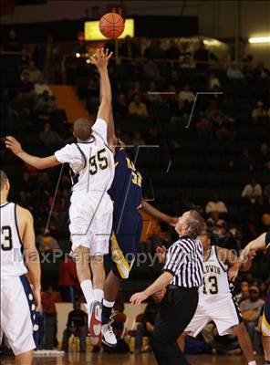 Thumbnail 2 in Niagara Falls vs Baldwin (NYSPHSAA Class AA Semifinals) photogallery.