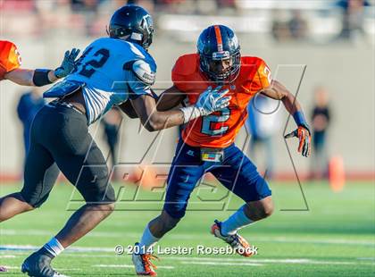 Thumbnail 1 in Steele vs. Brandeis (UIL 6A D2 Quarterfinal) photogallery.