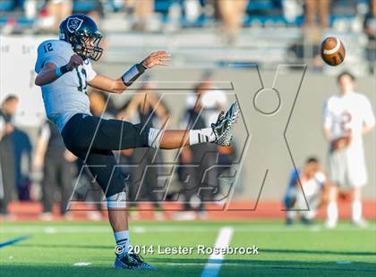 Thumbnail 3 in Steele vs. Brandeis (UIL 6A D2 Quarterfinal) photogallery.