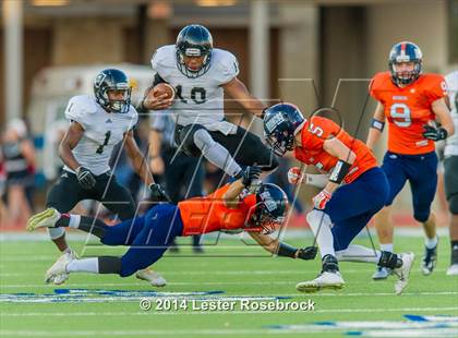 Thumbnail 1 in Steele vs. Brandeis (UIL 6A D2 Quarterfinal) photogallery.