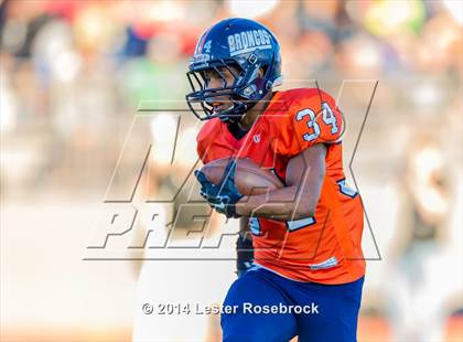 Thumbnail 1 in Steele vs. Brandeis (UIL 6A D2 Quarterfinal) photogallery.