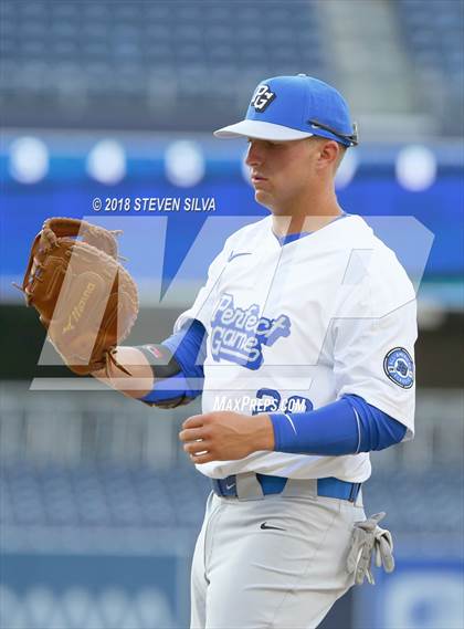 Thumbnail 2 in Perfect Game All-American Classic (East vs. West) photogallery.