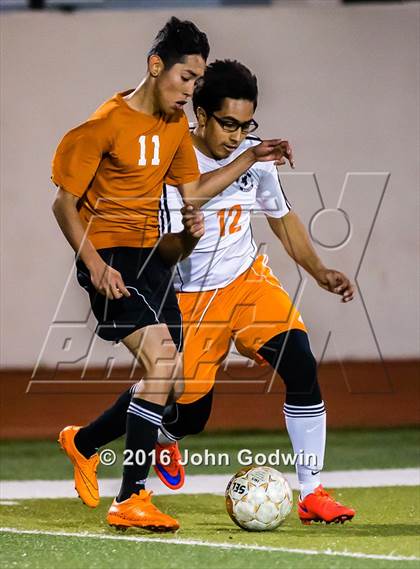 Thumbnail 2 in Alvin JV Black vs Alvin JV White photogallery.