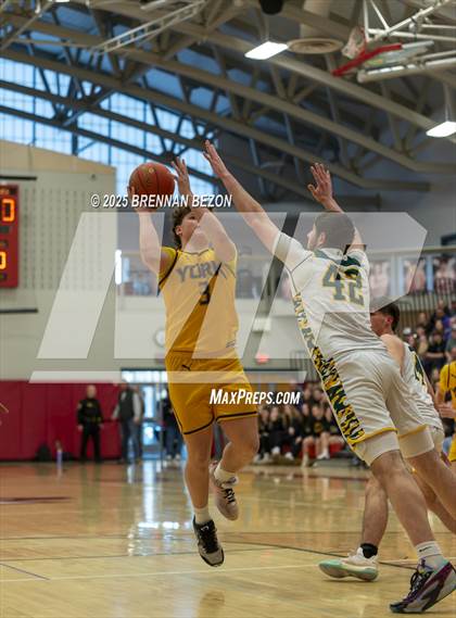 Thumbnail 3 in Alexander vs. York photogallery.