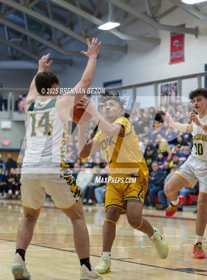 Thumbnail 3 in Alexander vs. York photogallery.