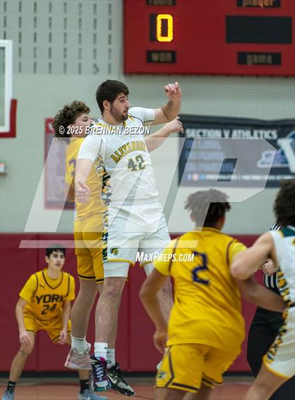 Thumbnail 2 in Alexander vs. York photogallery.