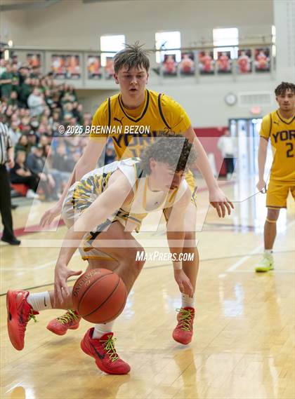 Thumbnail 2 in Alexander vs. York photogallery.