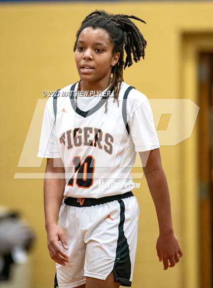 Thumbnail 1 in Gray's Creek vs South View (2023 Cumberland County Schools Holiday Classic Tournament) photogallery.