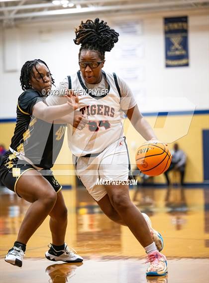Thumbnail 1 in Gray's Creek vs South View (2023 Cumberland County Schools Holiday Classic Tournament) photogallery.