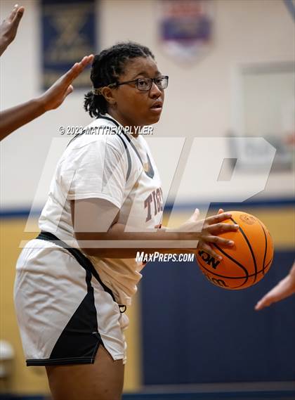 Thumbnail 3 in Gray's Creek vs South View (2023 Cumberland County Schools Holiday Classic Tournament) photogallery.
