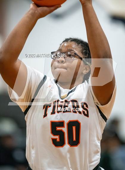 Thumbnail 1 in Gray's Creek vs South View (2023 Cumberland County Schools Holiday Classic Tournament) photogallery.
