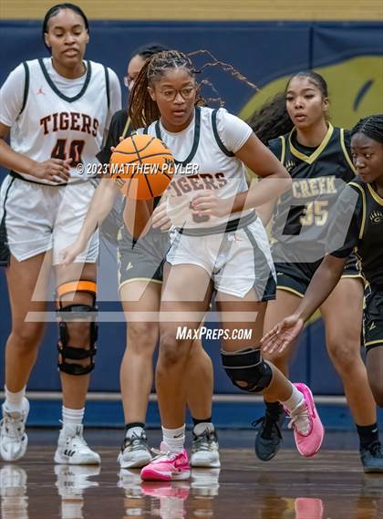 Thumbnail 3 in Gray's Creek vs South View (2023 Cumberland County Schools Holiday Classic Tournament) photogallery.