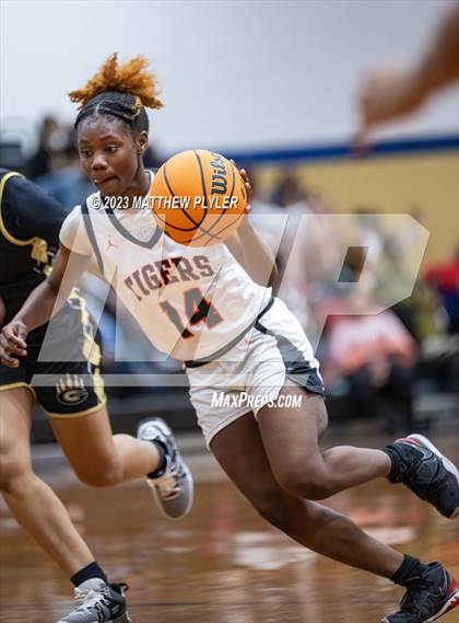 Thumbnail 3 in Gray's Creek vs South View (2023 Cumberland County Schools Holiday Classic Tournament) photogallery.